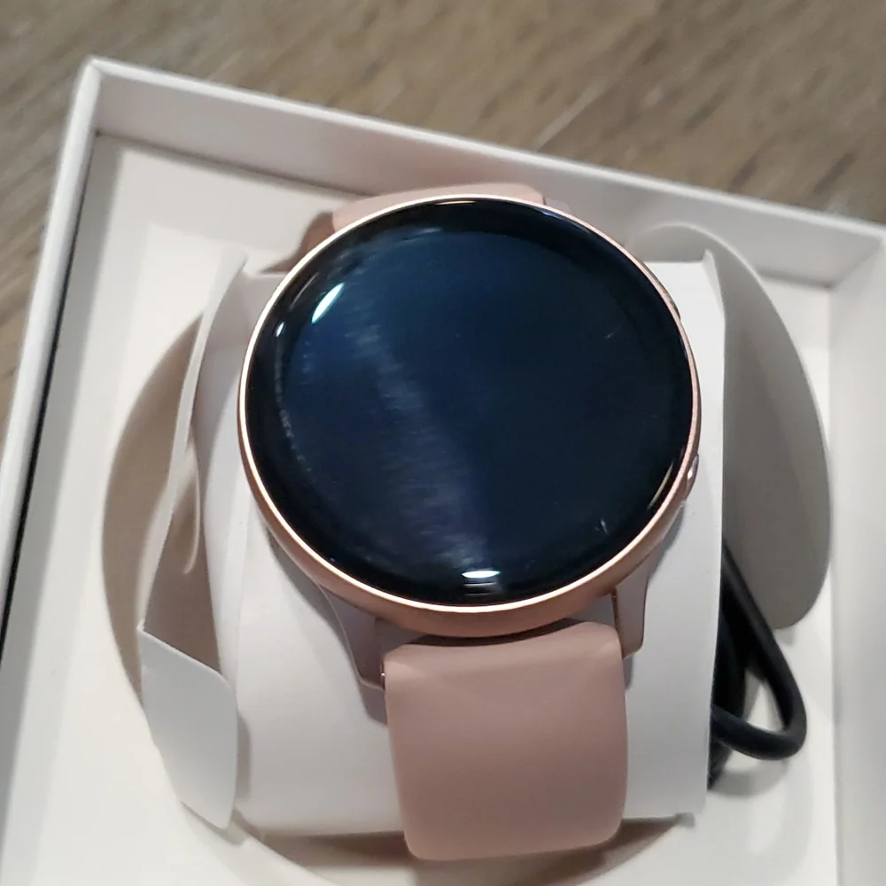Samsung Galaxy Active 2 watch in rose. 40mm